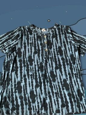 Kate Quinn Blue and Black Tie-Dye Henley Tee